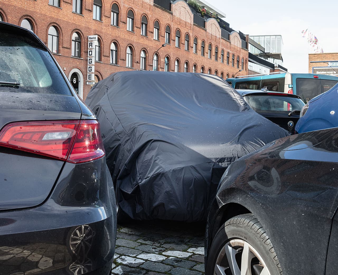 Gone fishing (car cover), exhibition view